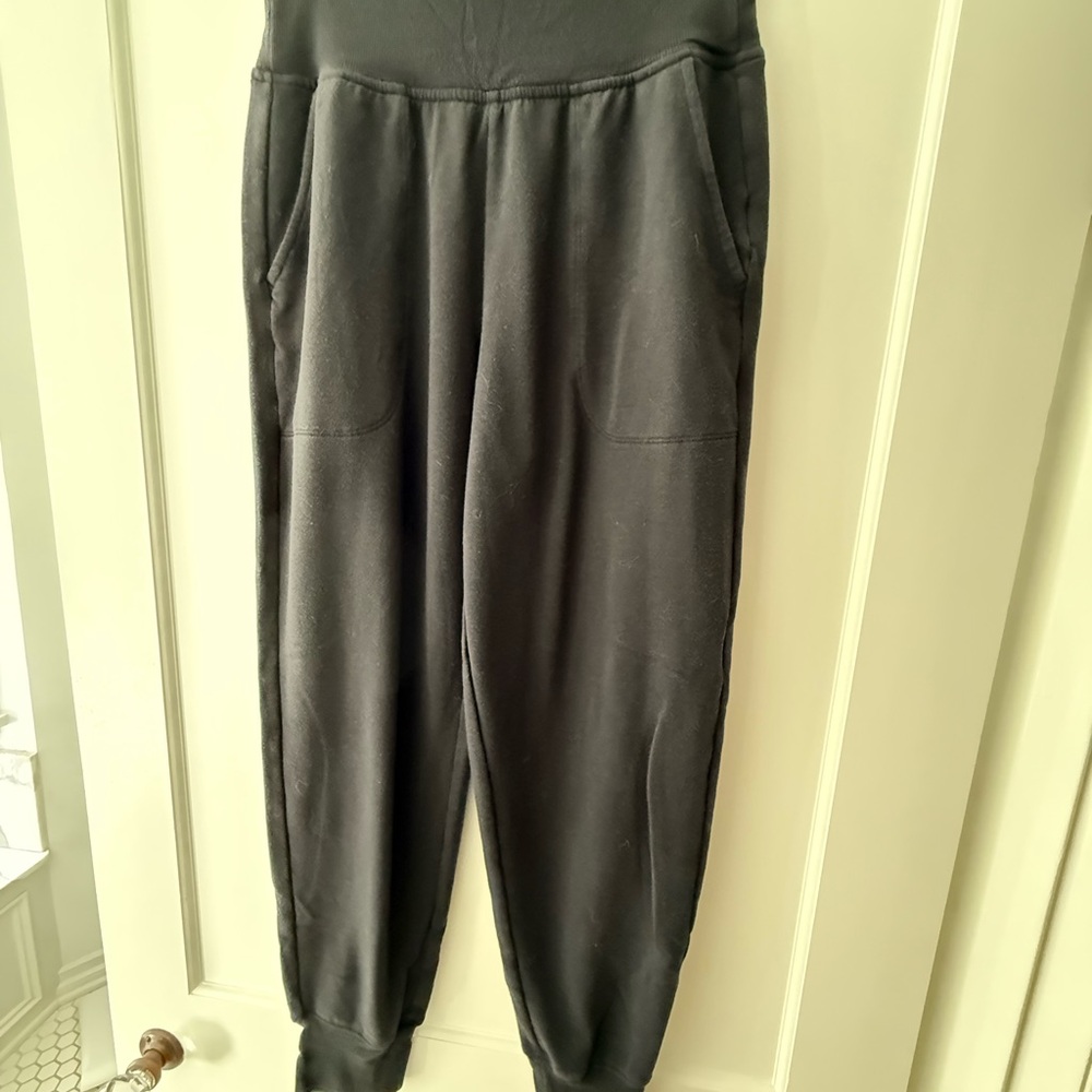 Athleta Joggers BLACK small NWOT